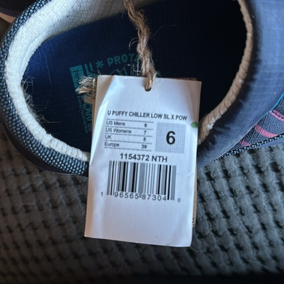 New Puffy Chiller Low Sanuks - Picture 7 of 8